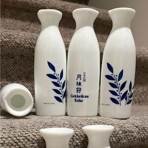 Gekkeikan Sake White and Blue Bottles set of six bottles
